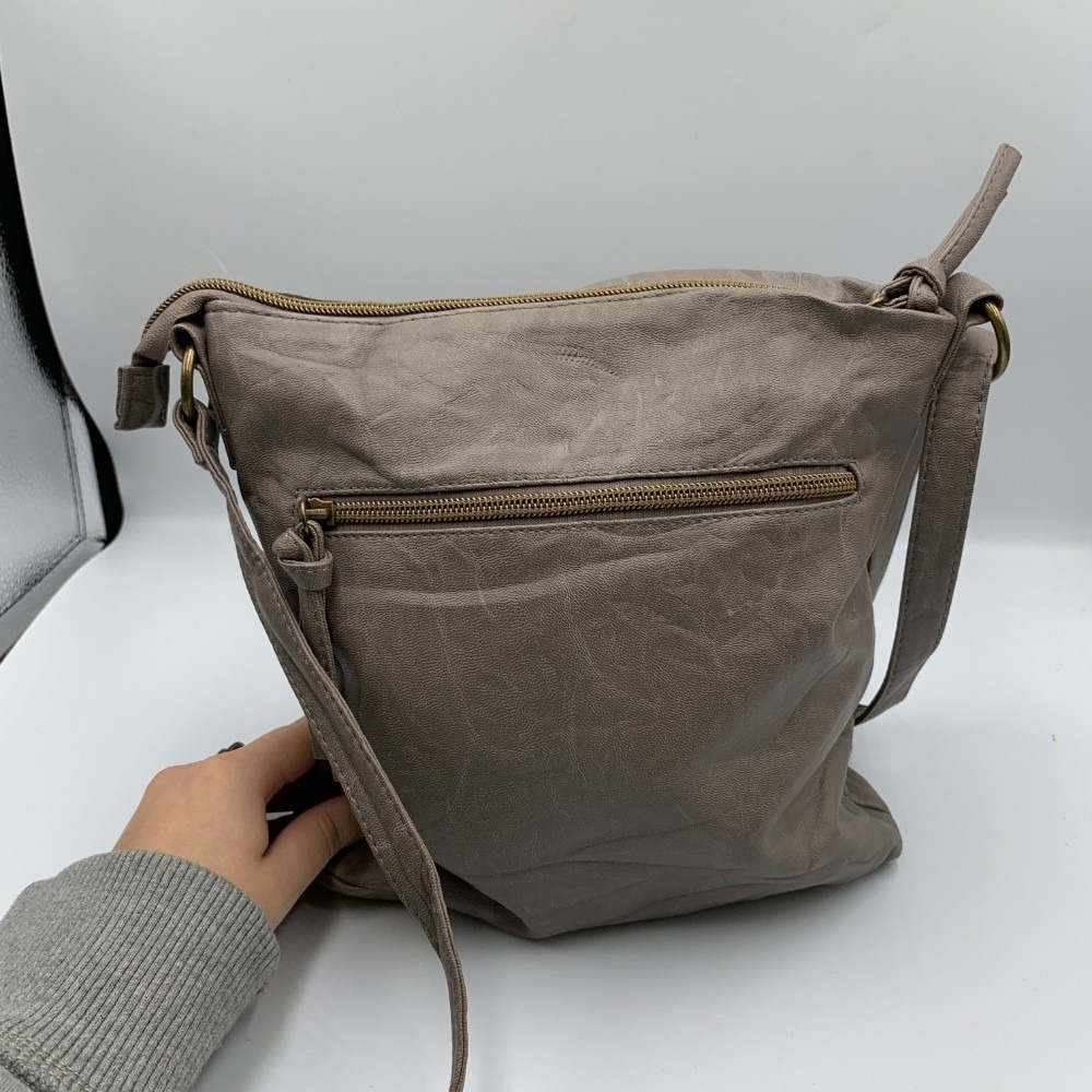 Stone Mountain Women's Handbag Gray Smoky Studded Adjustable Strap Crossbody Bag - Picture 5 of 12